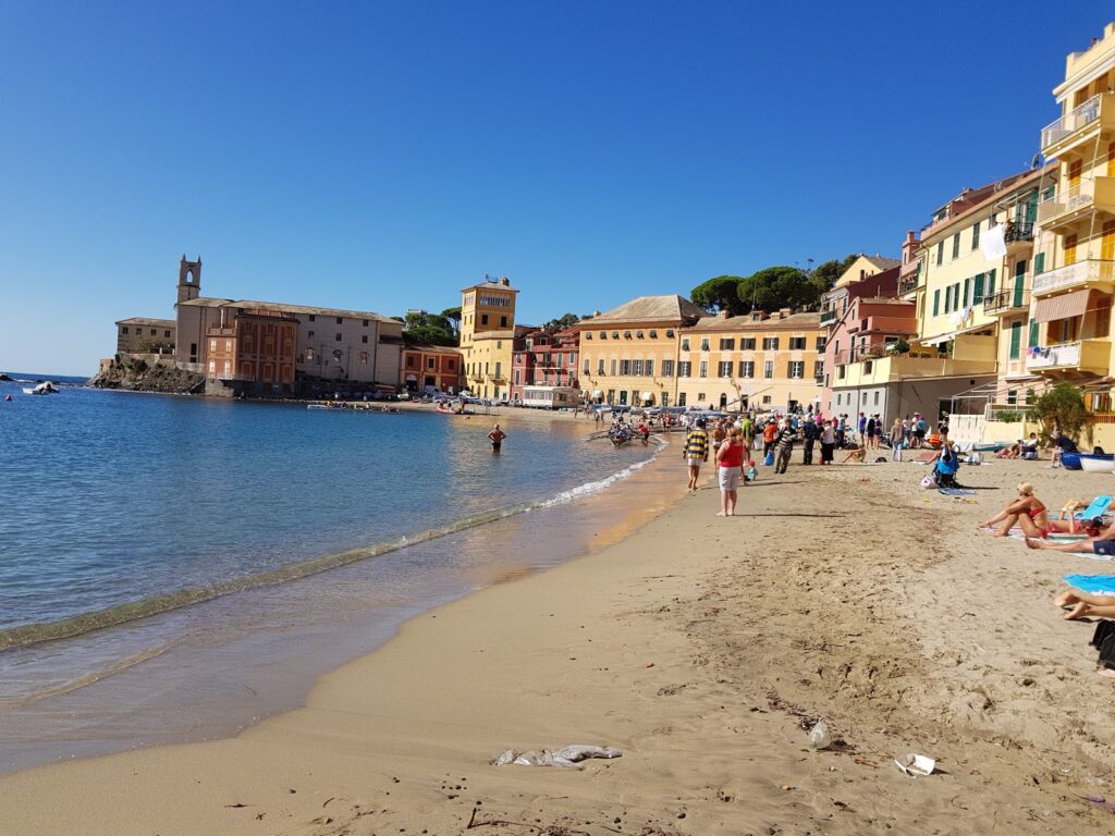 Baia delle Favole vs Baia del Silenzio: quale scegliere a Sestri Levante? 20170920 104342
