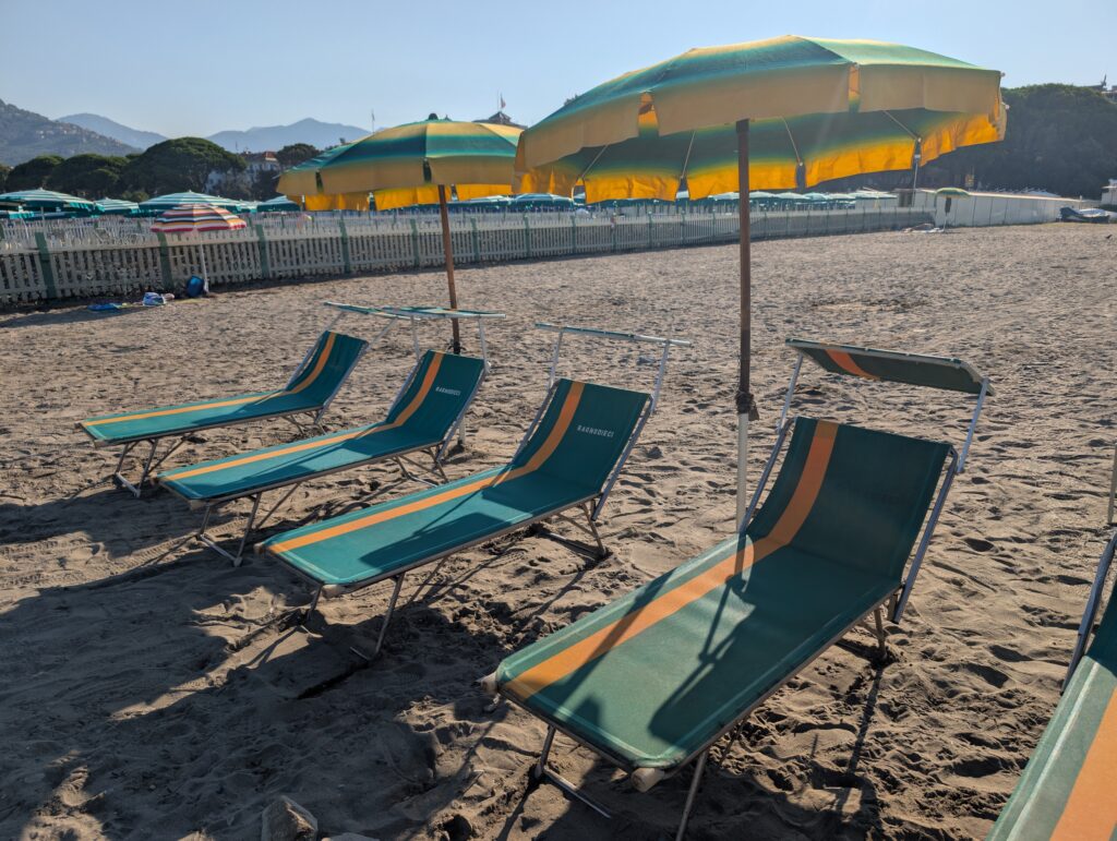 Inizio - Spiaggia a Sestri Levante pxl 20250810 065414270~2